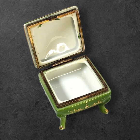 Vintage Norleans Japan Footed Porcelain Trinket Box Green Floral Gilt Vanity - Picture 8 of 11